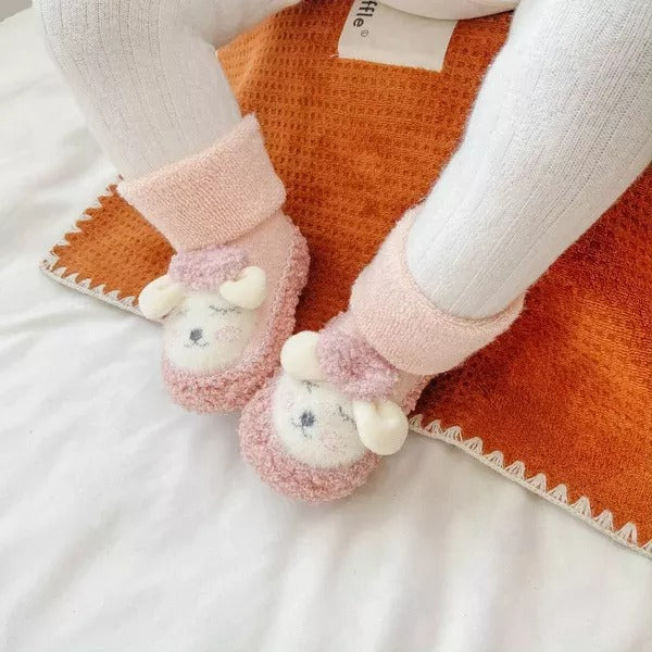 👶Baby Cartoon Plush Cotton Toddler Shoes