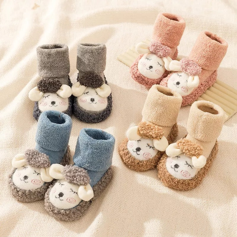 👶Baby Cartoon Plush Cotton Toddler Shoes