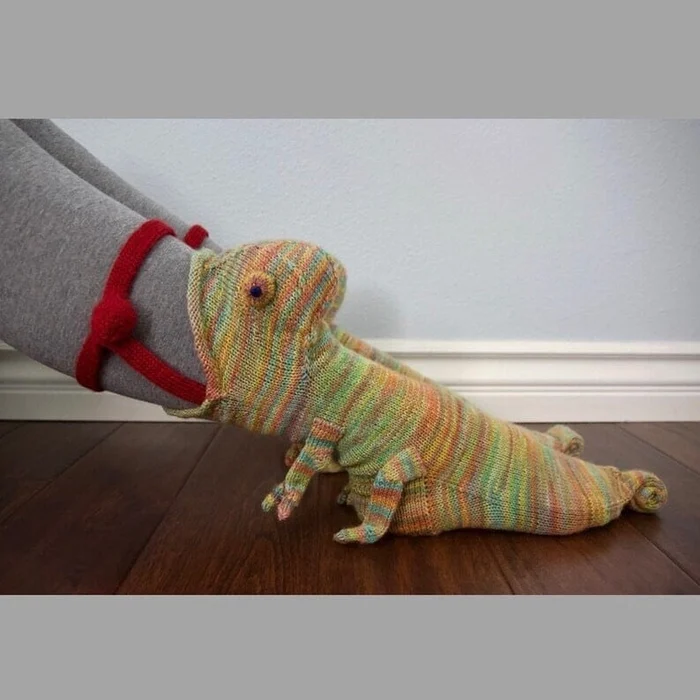 🎅Hot Sale- 3D Knit Crocodile Socks