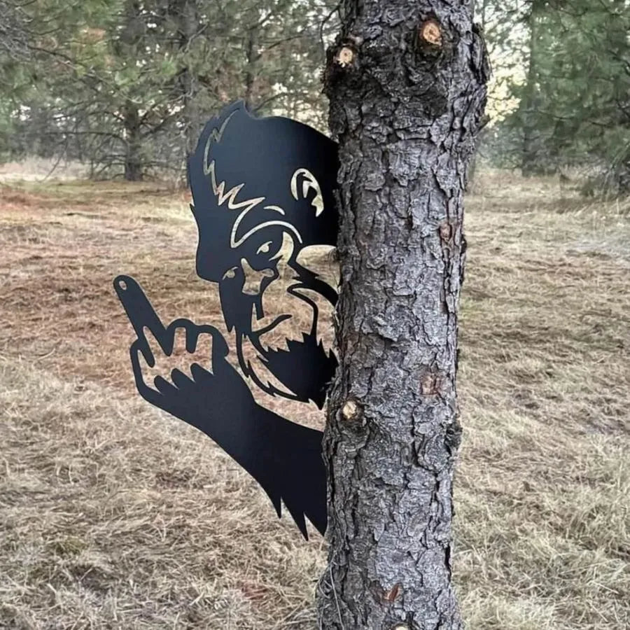 🤣Hilarious Bigfoot Middle-Finger Metal Yard Decor